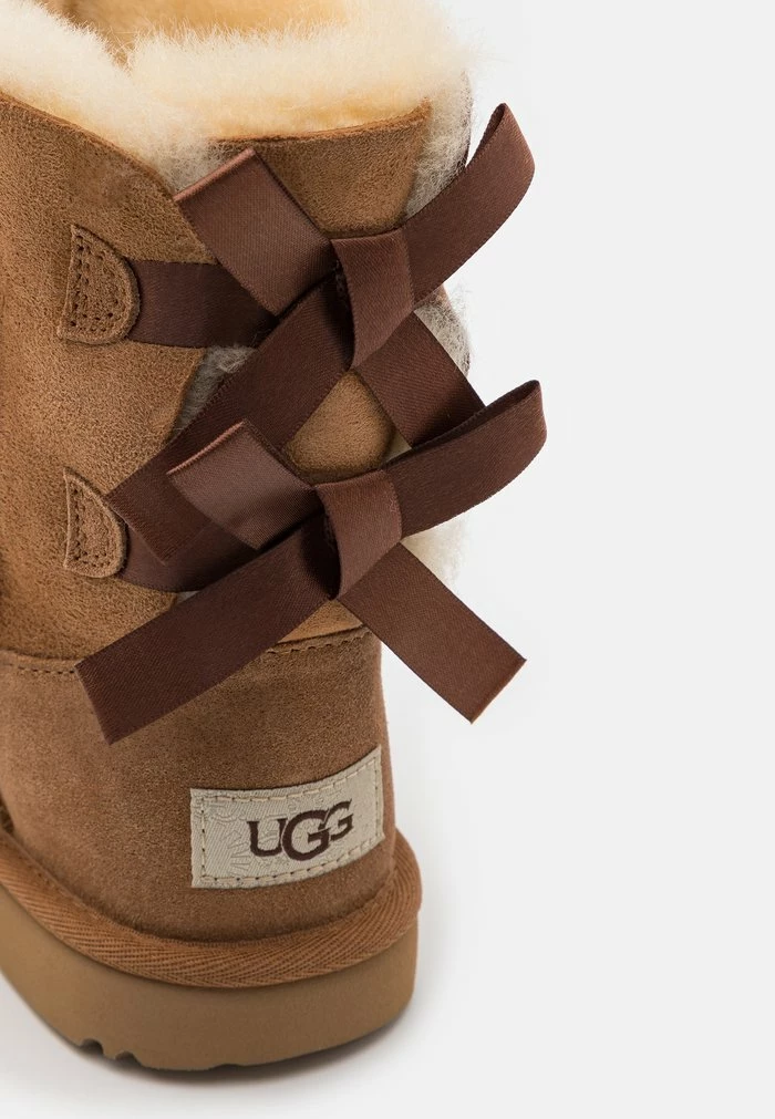 UGG BAILEY BOW - Boots - Chestnut - Image 6