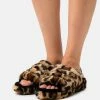UGG FLUFF YEAH SPOTTY - Slippers - Natural