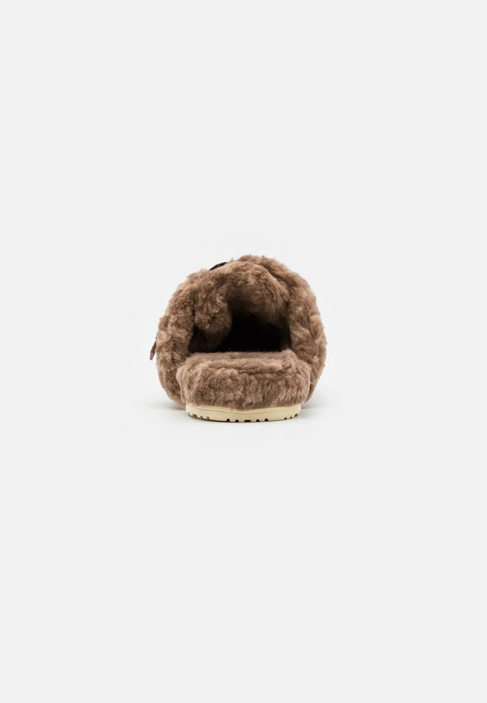 UGG FLUFF IT POP - Slippers - Chestnut - Image 3