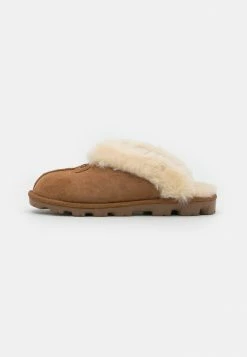 UGG COQUETTE - Mules - Chestnut