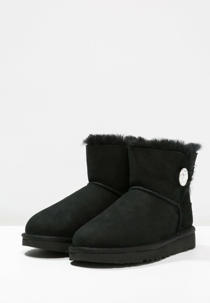 UGG MINI BAILEY BUTTON BLING - Classic Ankle Boots - Black - Image 4