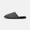 UGG SCUFF LOGO - Slippers - Black