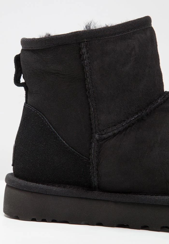 UGG CLASSIC MINI - Classic Ankle Boots - Black - Image 9