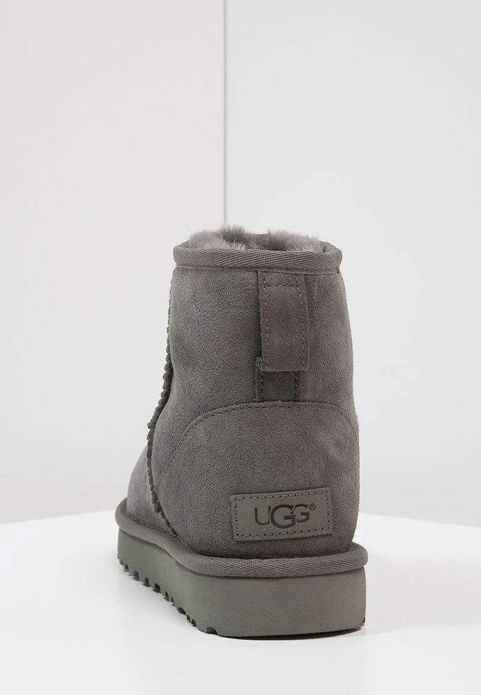 UGG CLASSIC MINI - Classic Ankle Boots - Grey - Image 5