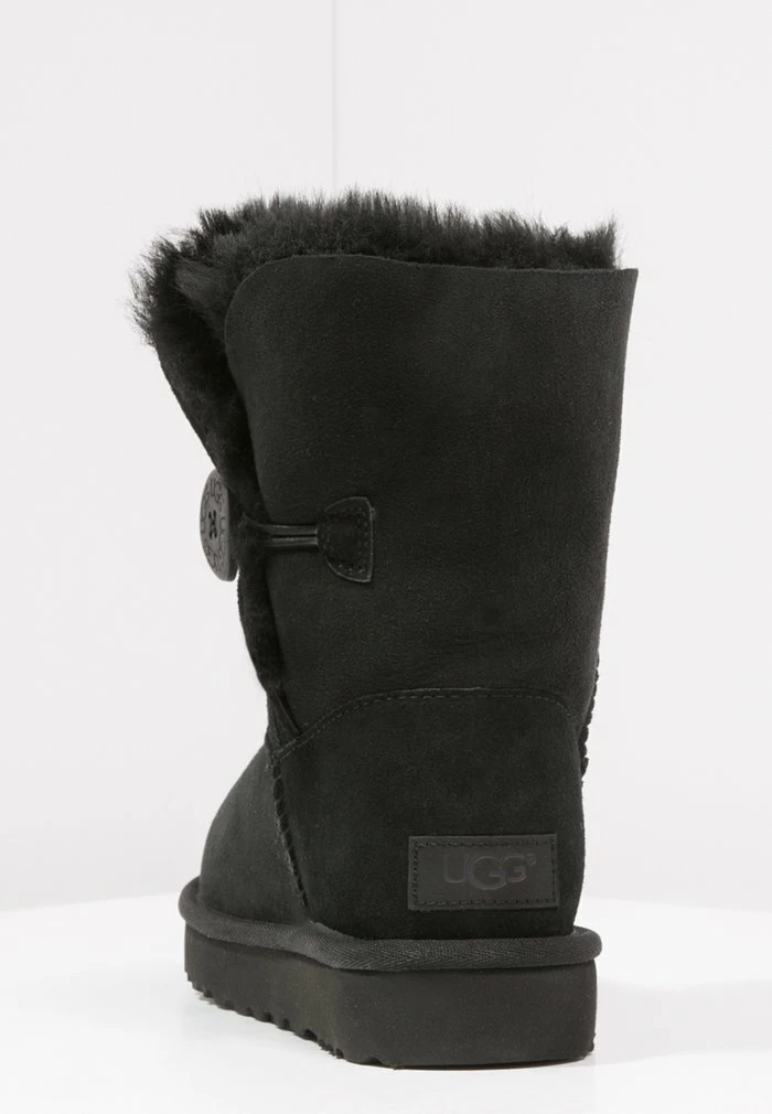 UGG BAILEY BUTTON II - Classic Ankle Boots - Black - Image 5