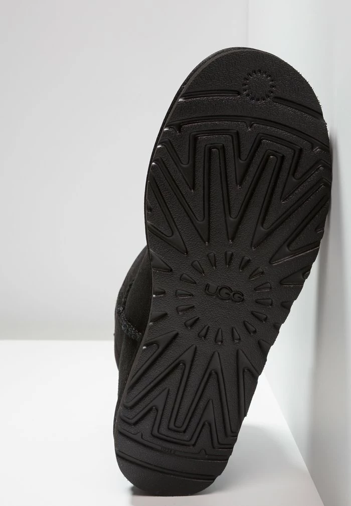 UGG CLASSIC MINI - Classic Ankle Boots - Black - Image 5