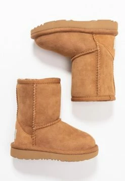 UGG CLASSIC II - Winter Boots - Chestnut