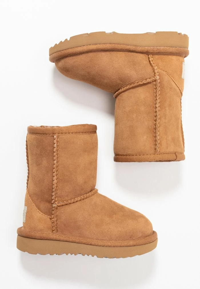UGG CLASSIC II - Winter Boots - Chestnut