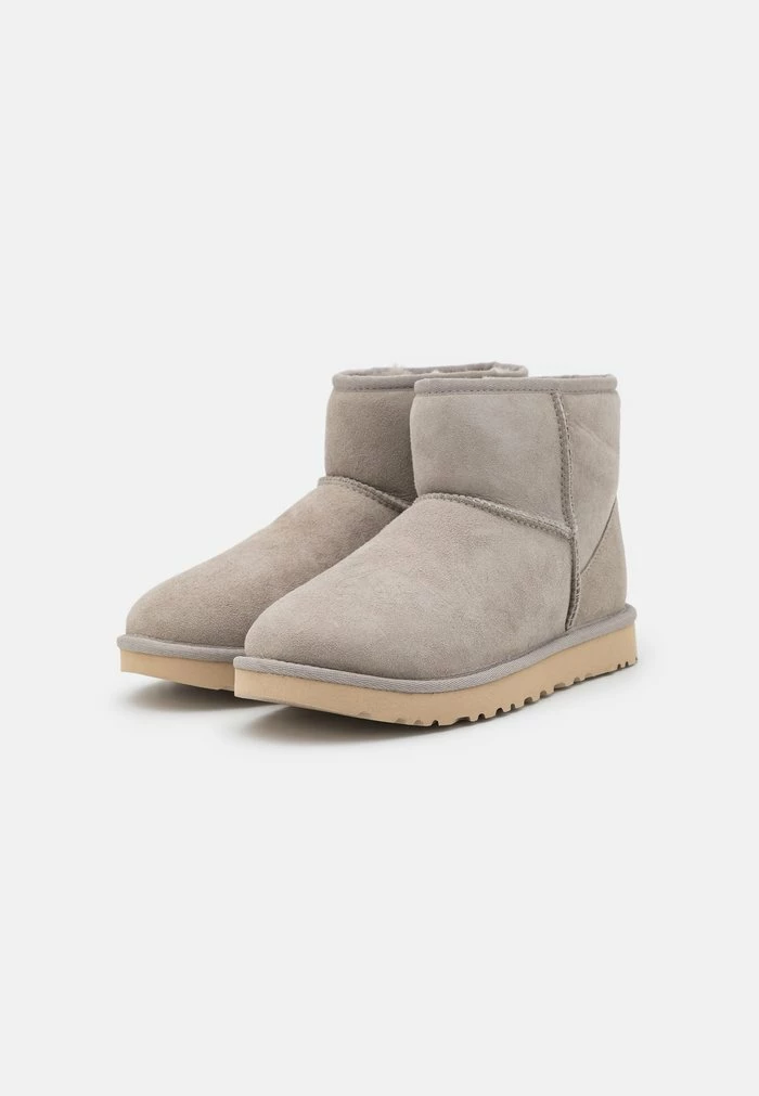 UGG CLASSIC MINI - Classic Ankle Boots - Light Grey - Image 2