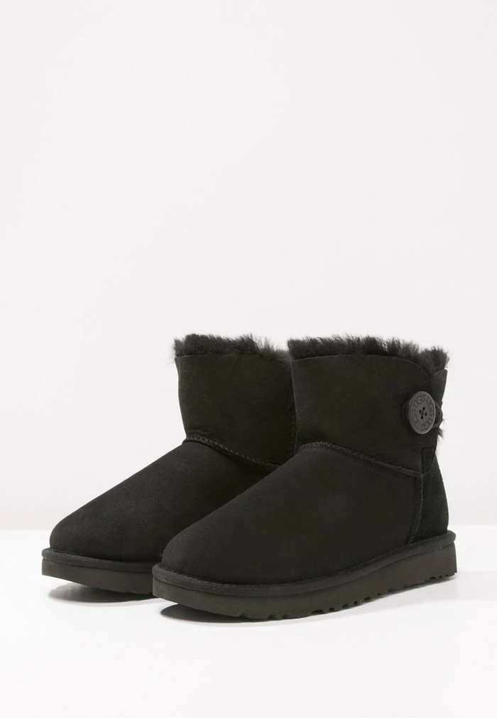 UGG MINI BAILEY BUTTON - Ankle Boots - Black - Image 5