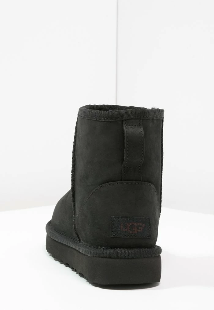 UGG CLASSIC MINI - Classic Ankle Boots - Black - Image 5
