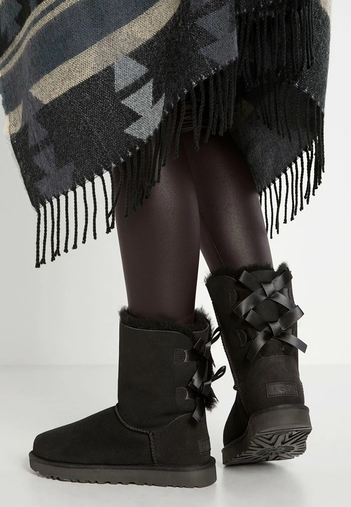 UGG BAILEY BOW - Classic Ankle Boots - Black