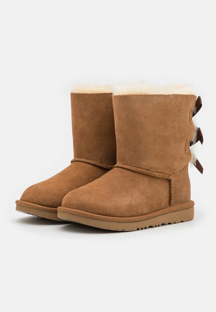 UGG BAILEY BOW - Boots - Chestnut - Image 2