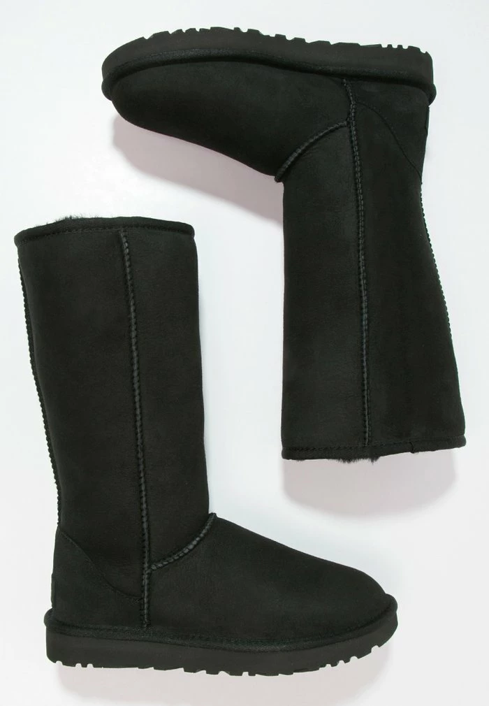 UGG CLASSIC II - Boots - Black - Image 3