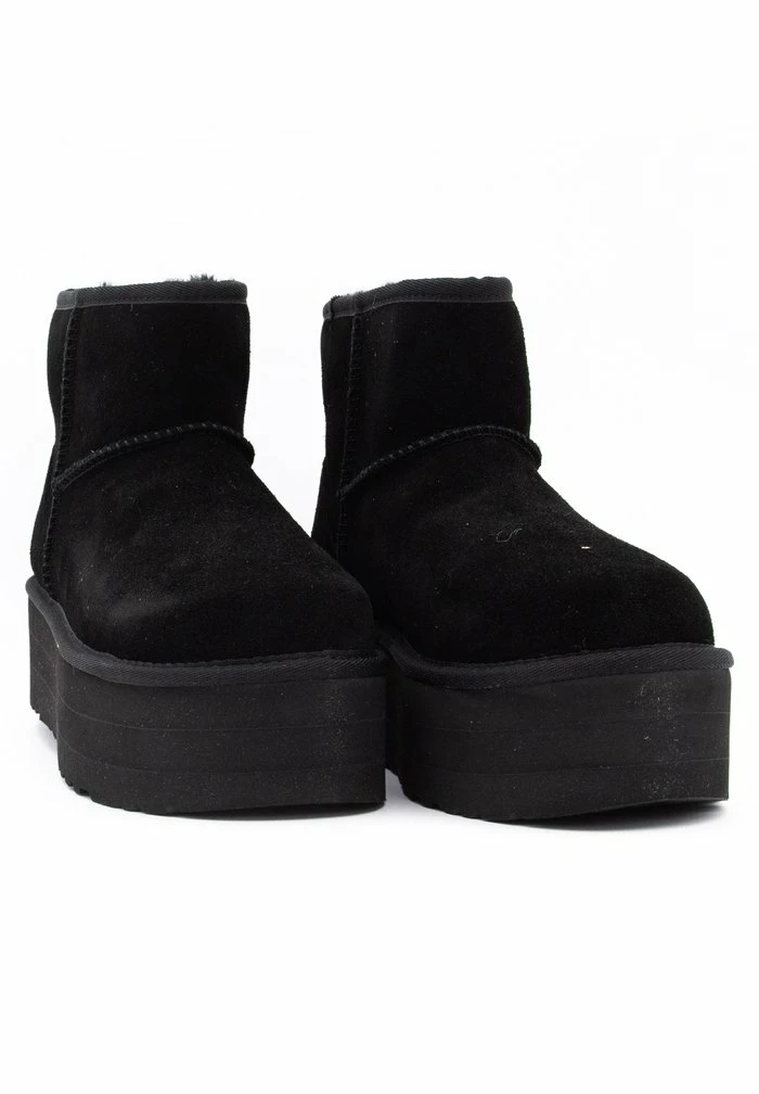 UGG CLASSIC MINI PLATFORM - Platform Ankle Boots - Black - Image 2