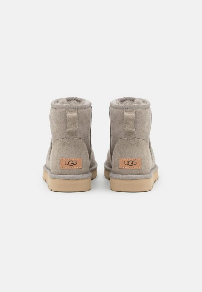 UGG CLASSIC MINI - Classic Ankle Boots - Light Grey - Image 3