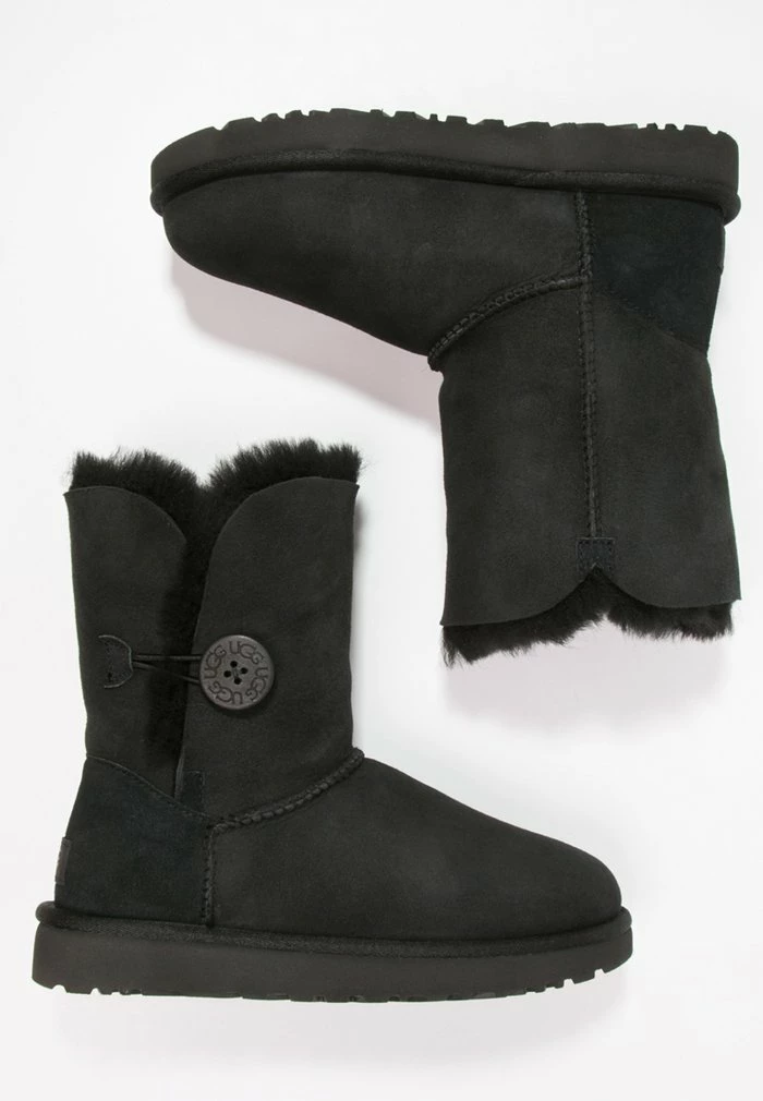 UGG BAILEY BUTTON II - Classic Ankle Boots - Black - Image 3