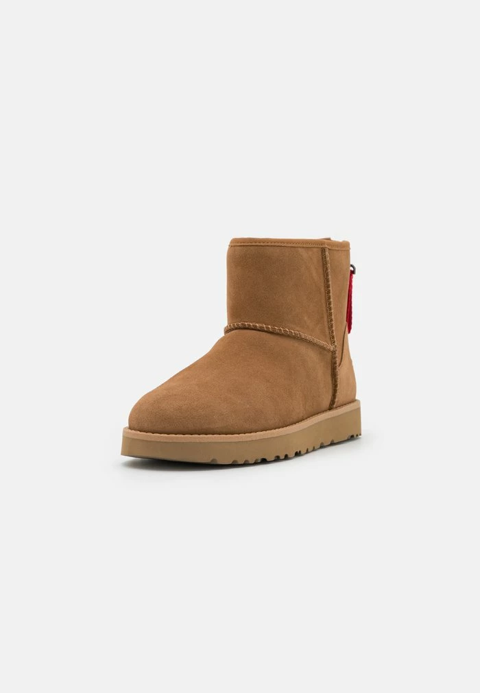 UGG CLASSIC MINI LOGO ZIP - Classic Ankle Boots - Chestnut - Image 3
