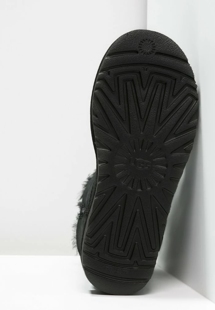 UGG MINI BAILEY BUTTON BLING - Classic Ankle Boots - Black - Image 6