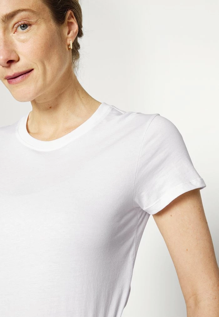 UGG UMA TEE - Basic T-shirt - White - Image 5