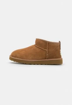 UGG CLASSIC ULTRA MINI - Classic Ankle Boots - Chestnut