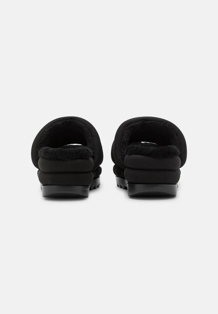 UGG MAXI SLIDE - Slippers - Black - Image 4