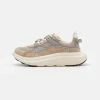 UGG Trainers - Dune/seal
