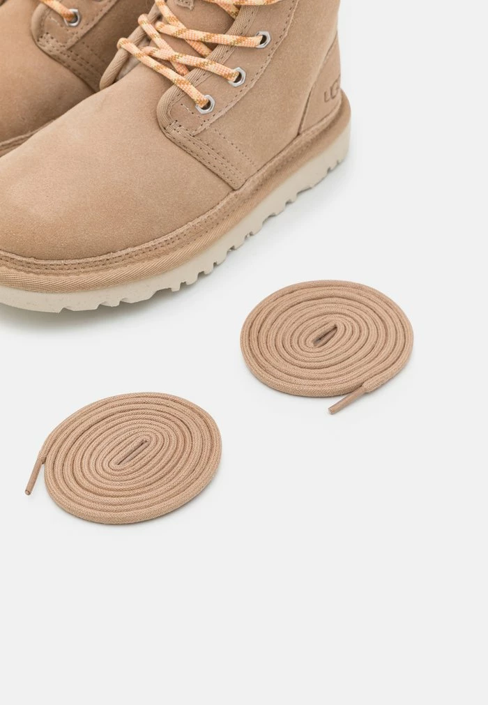 UGG NEUMEL HIGH HERITAGE - Winter Boots - Sand - Image 6