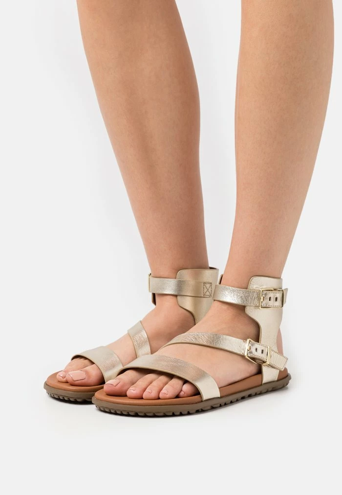UGG SOLIVAN STRAP - Sandals - Pale Gold Metallic