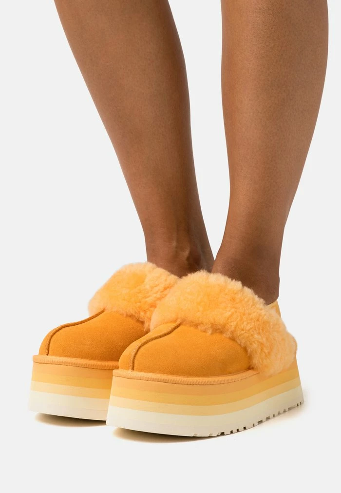 UGG Mules - Papaya Orange