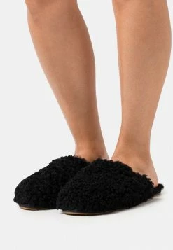 UGG MAXI CURLY SLIDE - Slippers - Black