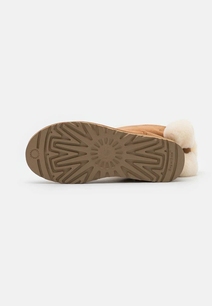 UGG MINI BAILEY FUZZY BOW - Winter Boots - Chestnut - Image 5