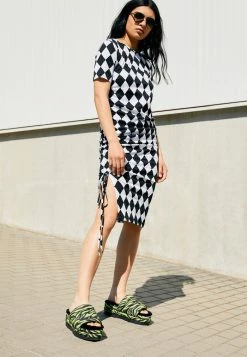 UGG MAXI SLIDE TIGER PRINT - Slippers - Key Lime