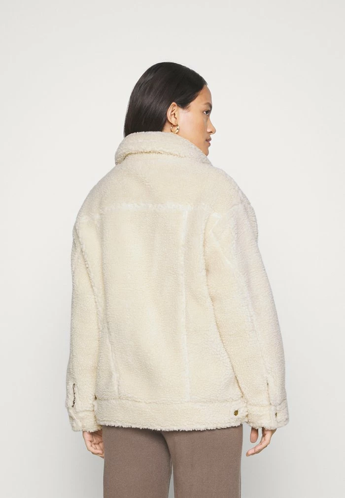 UGG FRANKIE SHERPA TRUCKER JACKET - Winter Jacket - Natural - Image 3