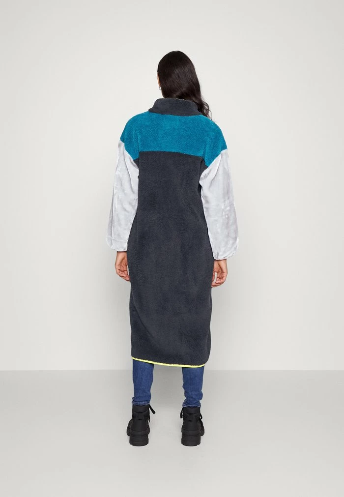 UGG MARLENE - Winter Jacket - Ink - Image 3