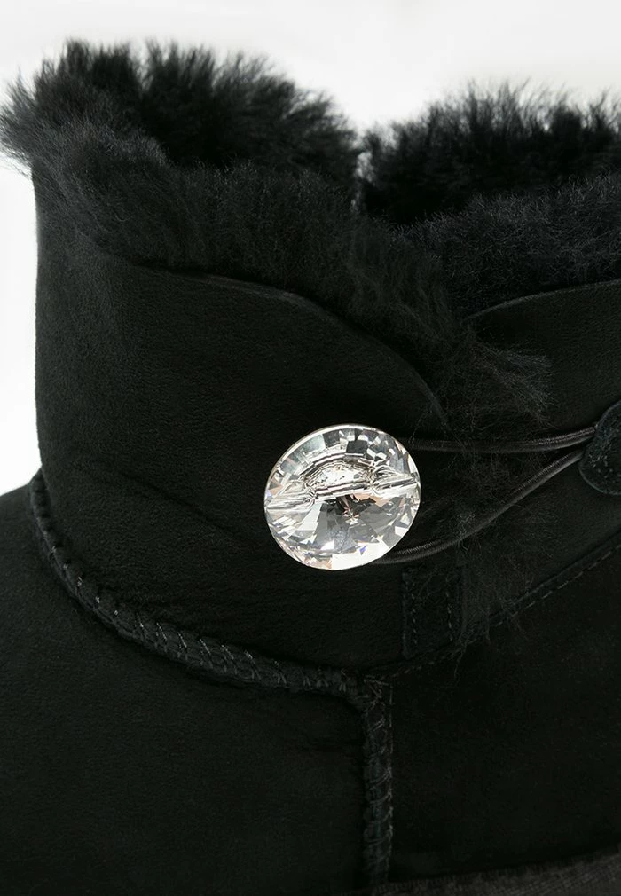 UGG MINI BAILEY BUTTON BLING - Classic Ankle Boots - Black - Image 7
