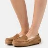 UGG ANSLEY - Moccasins - Chestnut