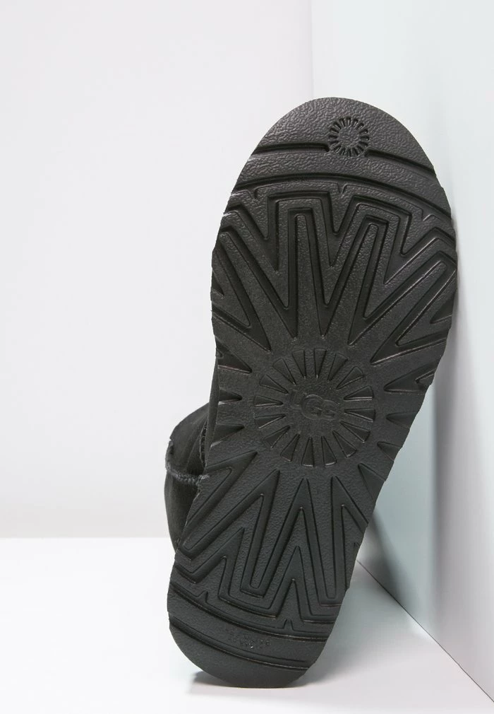 UGG BAILEY BOW - Classic Ankle Boots - Black - Image 6