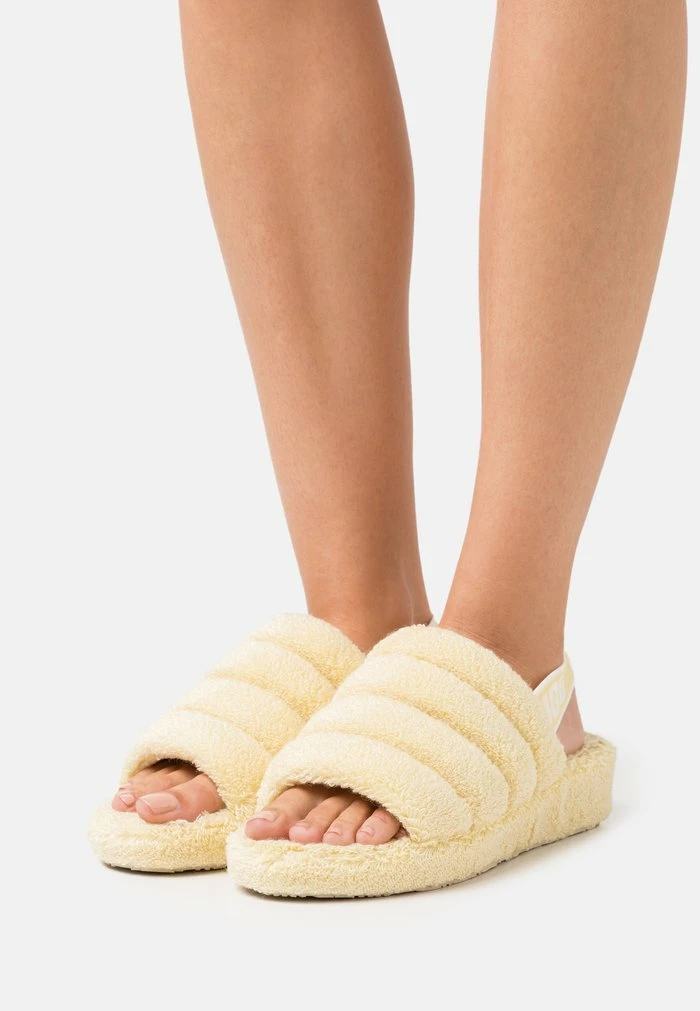 UGG FLUFF YEAH VEGAN - Platform Sandals - Banana Pudding